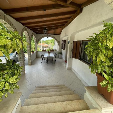 Apartment Benky Pican ภายนอก รูปภาพ