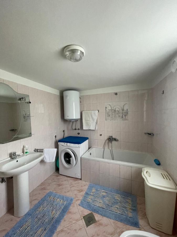 Apartment Benky Pican ภายนอก รูปภาพ